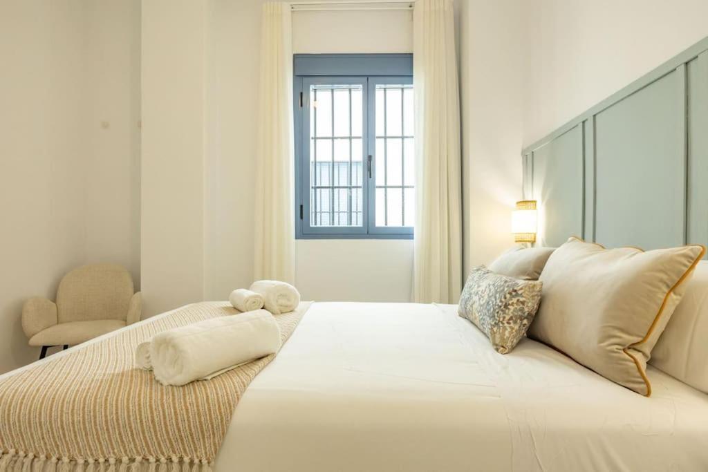 Imperial Central Suite By Valcambre Siviglia Esterno foto