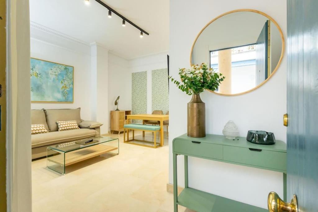 Imperial Central Suite By Valcambre Siviglia Esterno foto